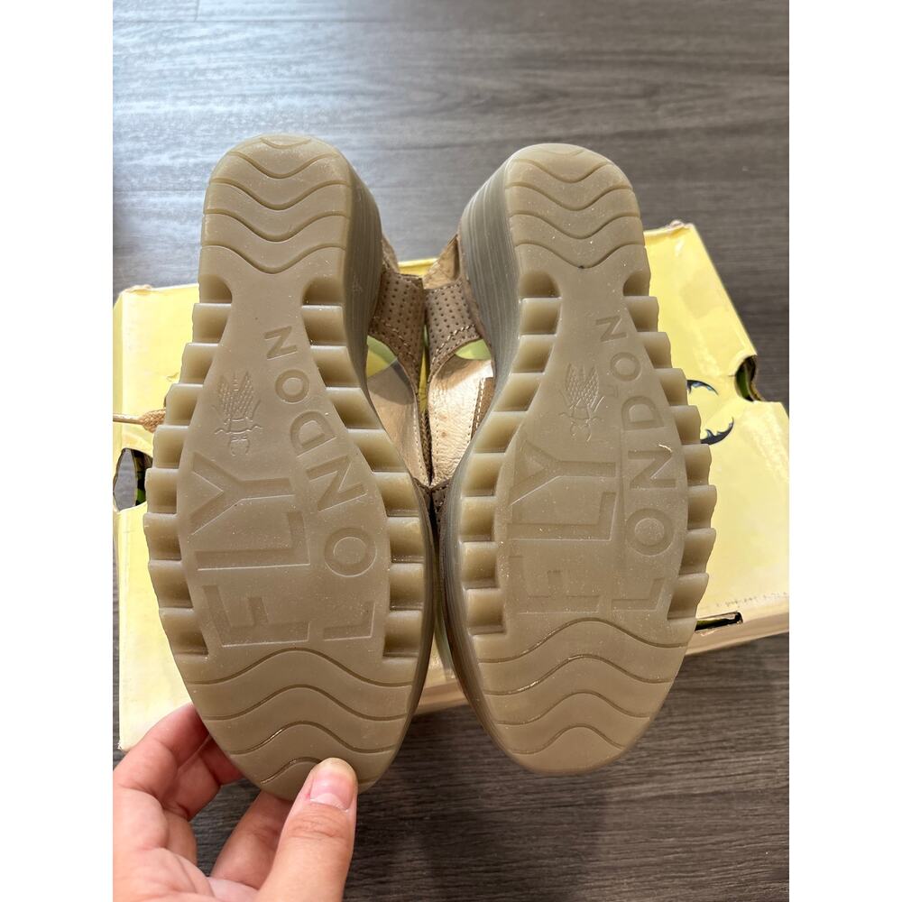 London Fly Ylva Perforated Khaki Color Sandals Size 41 - Picture 12 of 14